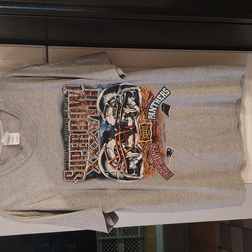 Men's NFL 2004 Superbowl tee shirt